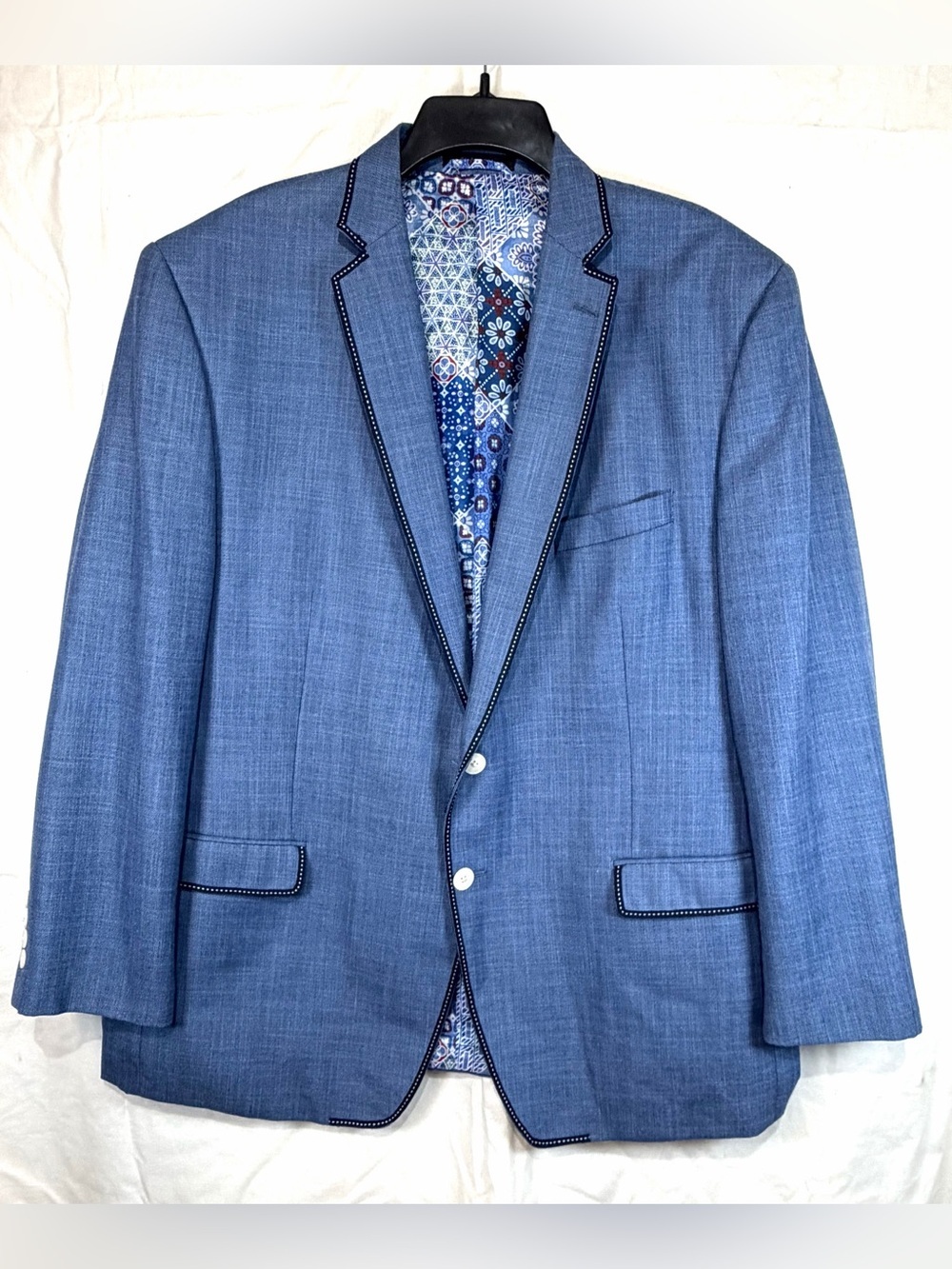 Van Heusen Light Blue Men's Sport Coat with Contrast Trim